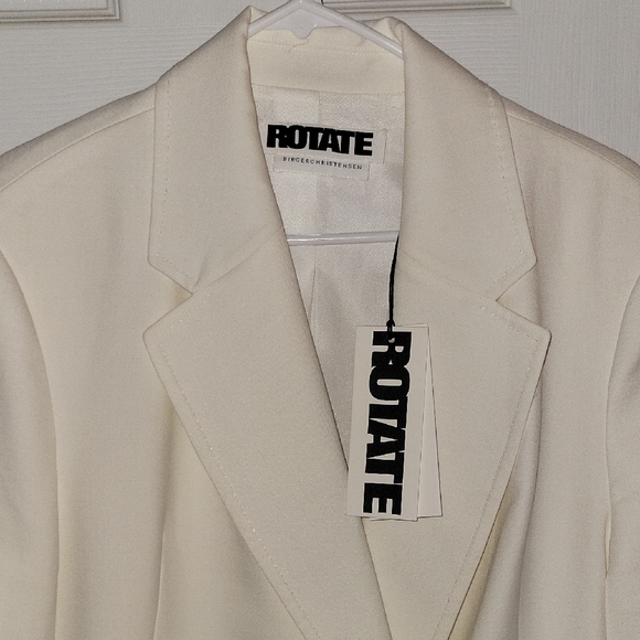 Birger Christensen Women's Elegant Cream Blazer - Picture 5 of 8